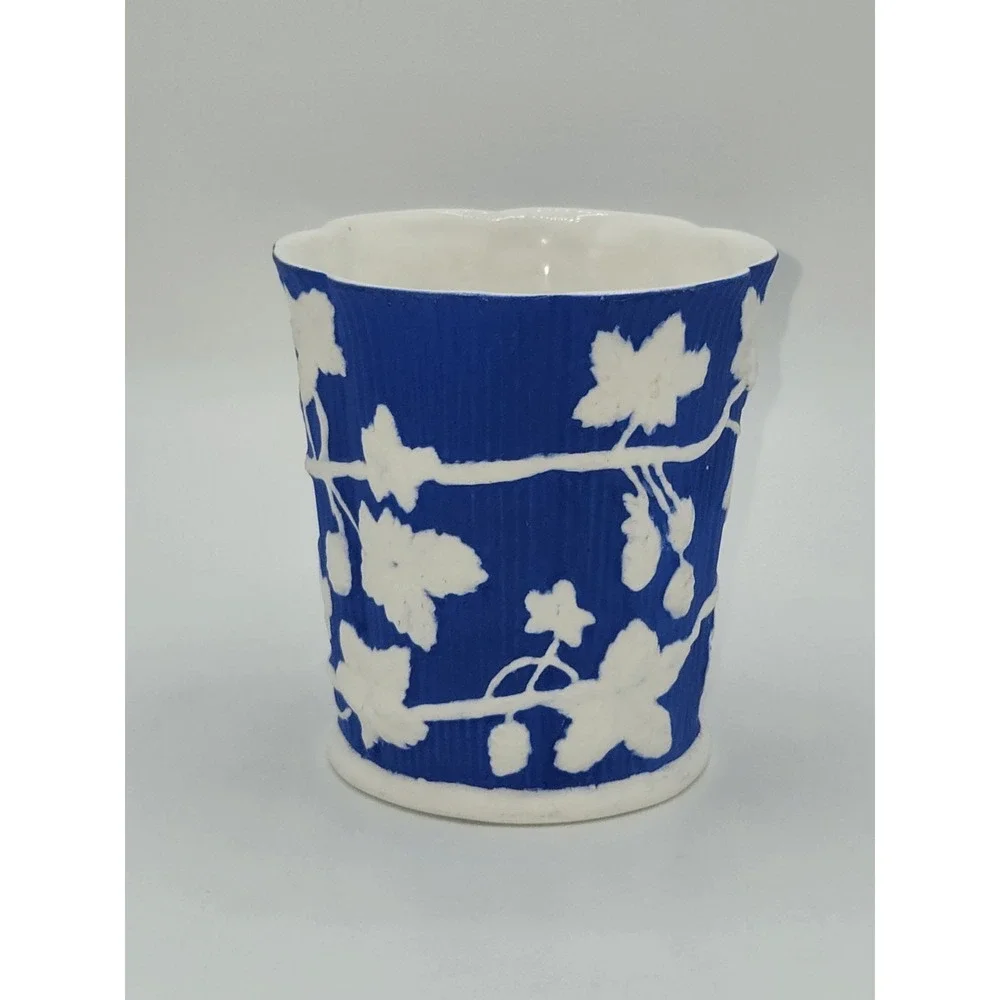 MMA Metropolitan Museum of Art Blue White Relief Ivy Vine Cachepot Planter